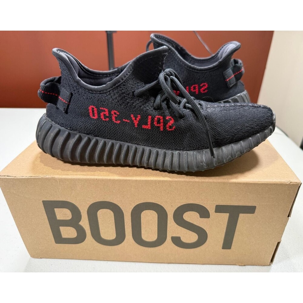 Size 7.5 - adidas Yeezy Boost 350 V2 Low Bred